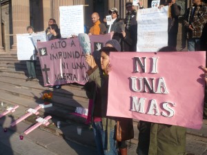 Ciudadanos y ciudadanas demandan protección y castigo contra los feminicidios